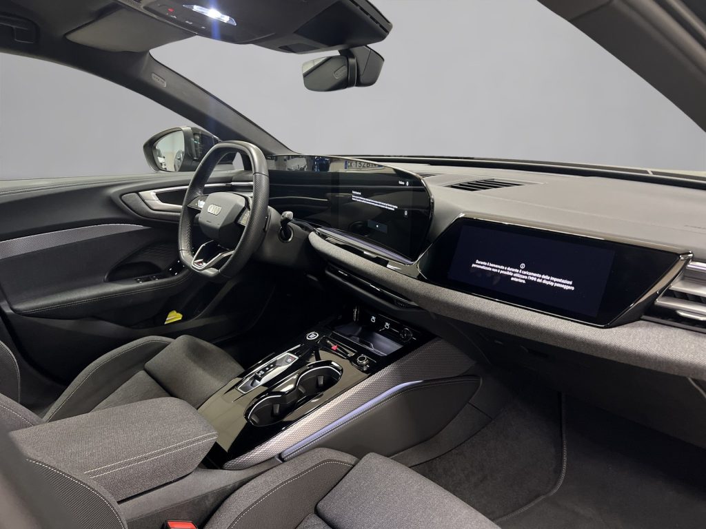 immagine usato AUDI A5 avant 2.0 tfsi s line edition 150cv s-tronic