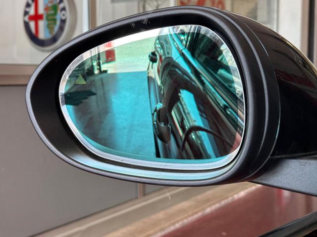 ALFA ROMEO GIULIA 2.0 TURBO 280 CV AT8 AWD Q4 VELO - foto 27