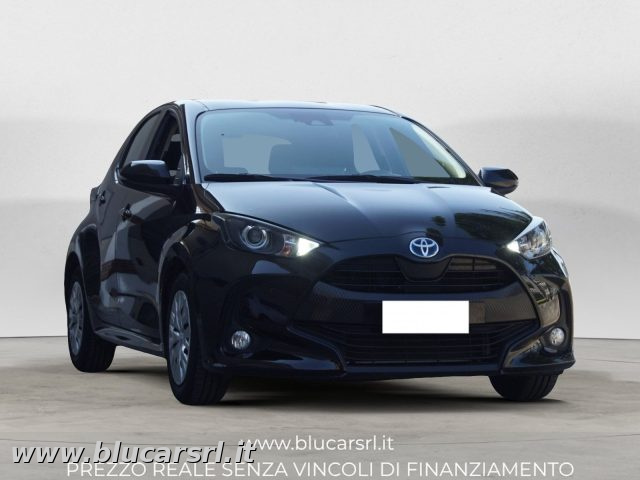 toyota yaris hybrid active my22 usata
