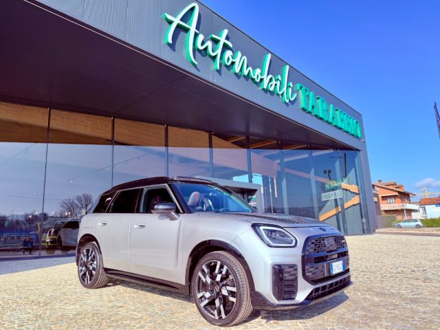 MINI Countryman Elettrica/Benzina 2025 usata, Asti