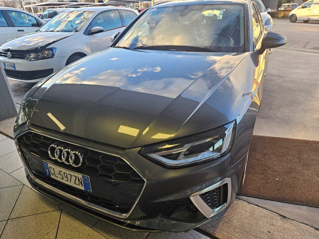 AUDI A4 Avant 30 TDI/136 CV S tronic S line edition - 13