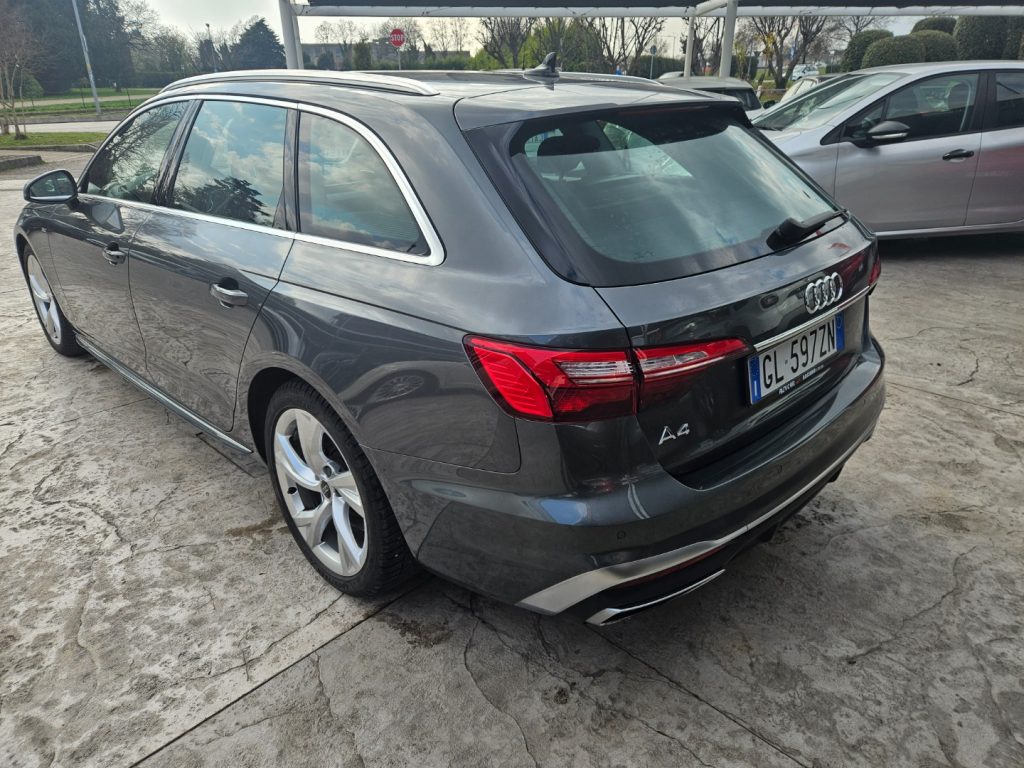 AUDI A4 Avant 30 TDI/136 CV S tronic S line edition - 26