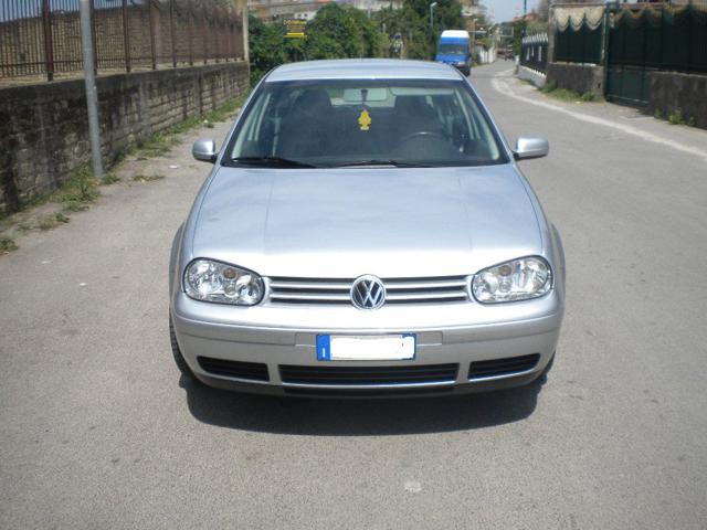 VOLKSWAGEN Golf Benzina 2001 usata, Napoli