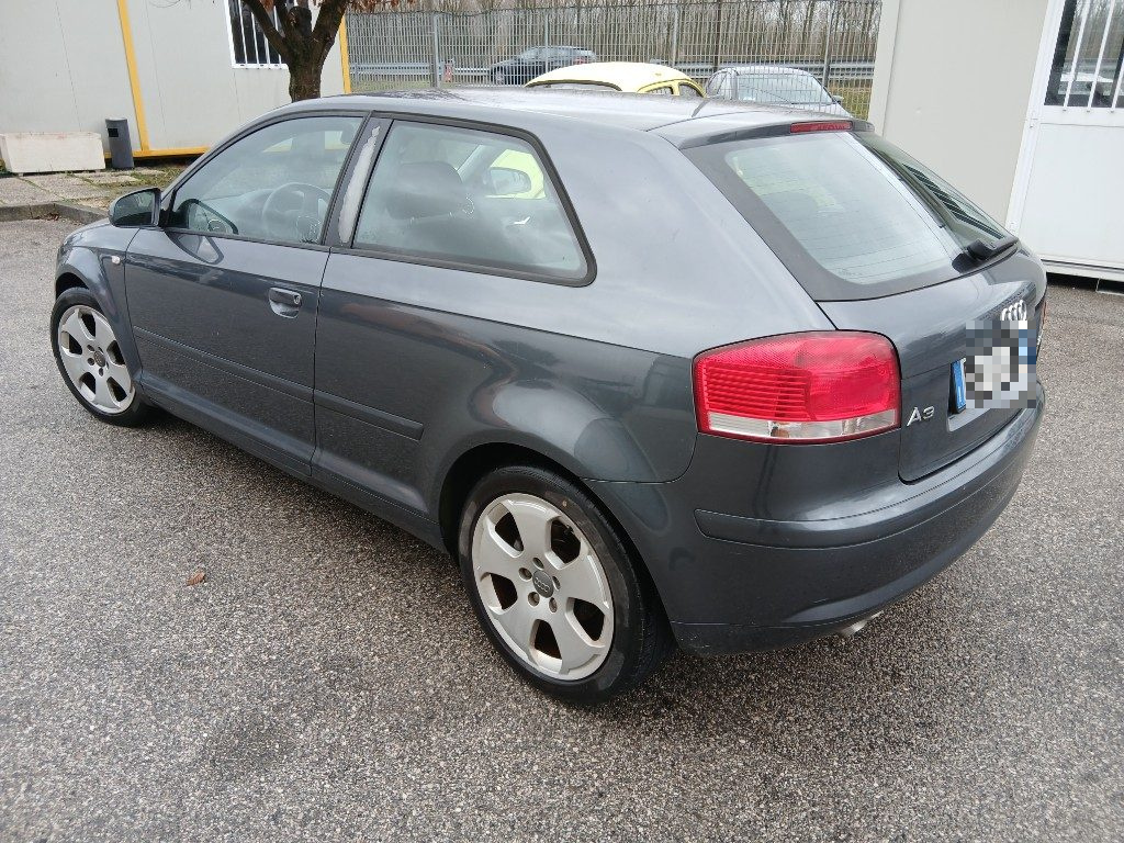 Immagine di AUDI A3 2.0 16V TDI del 08/2007 km 415574