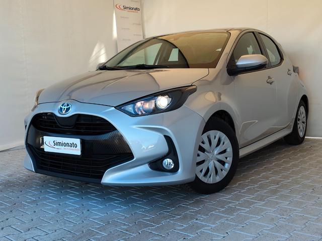 toyota yaris 1.5 hybrid 5 porte business usata