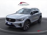 VOLVO XC40 2.0 b3 Plus Dark auto