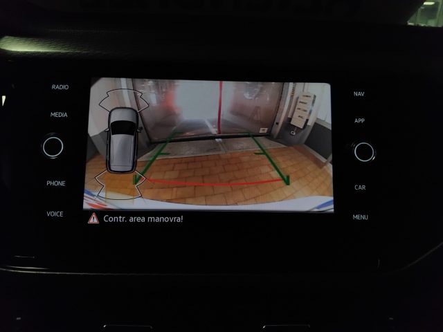 VOLKSWAGEN T-CROSS 1.5 TSI DSG STYLE R-LINE VIDEO - foto 28