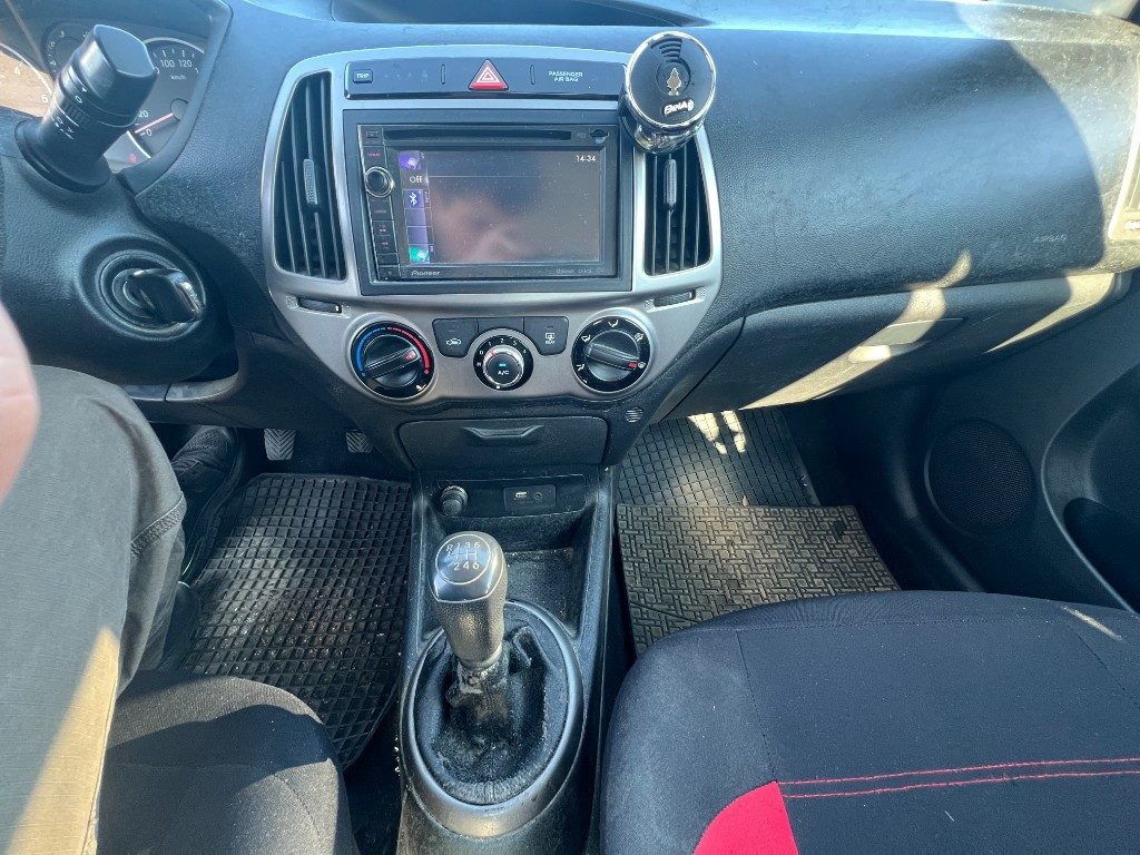 Immagine di HYUNDAI i20 1.1 CRDi 5p. del 11/2012 km 371501