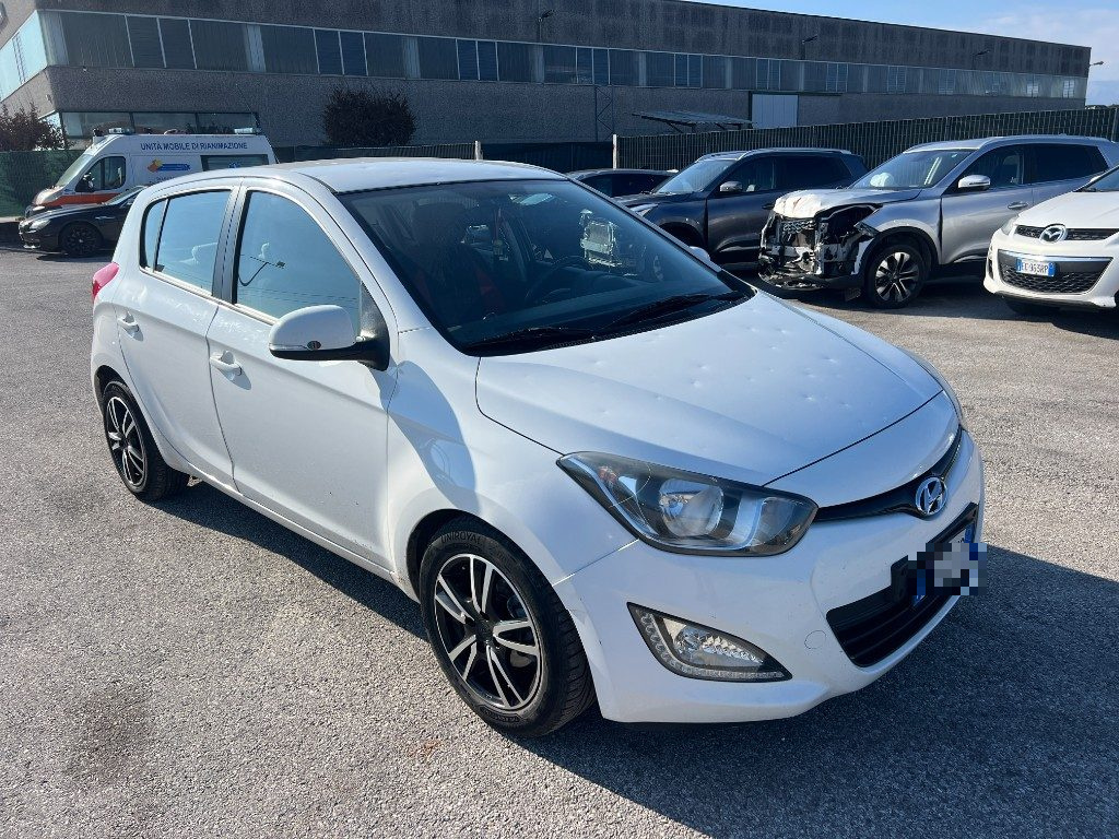 Immagine di HYUNDAI i20 1.1 CRDi 5p. del 11/2012 km 371501