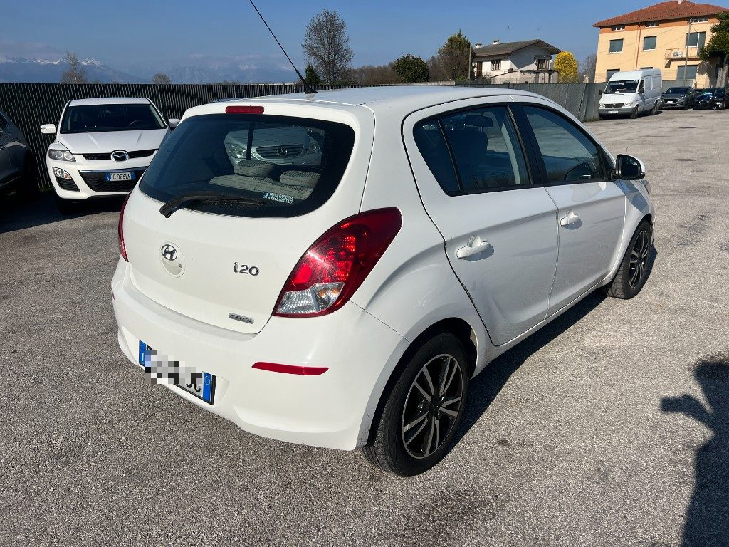 Immagine di HYUNDAI i20 1.1 CRDi 5p. del 11/2012 km 371501