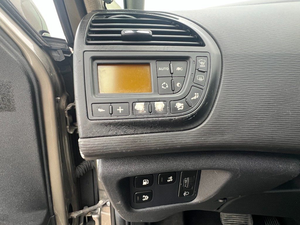 Immagine di CITROEN C4 Grand Picasso 2.0 HDi 138 FAP aut. del 10/2008 km 101262