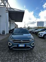 VOLKSWAGEN T-Roc 1.5 TSI ACT DSG Style FARI MATRIX