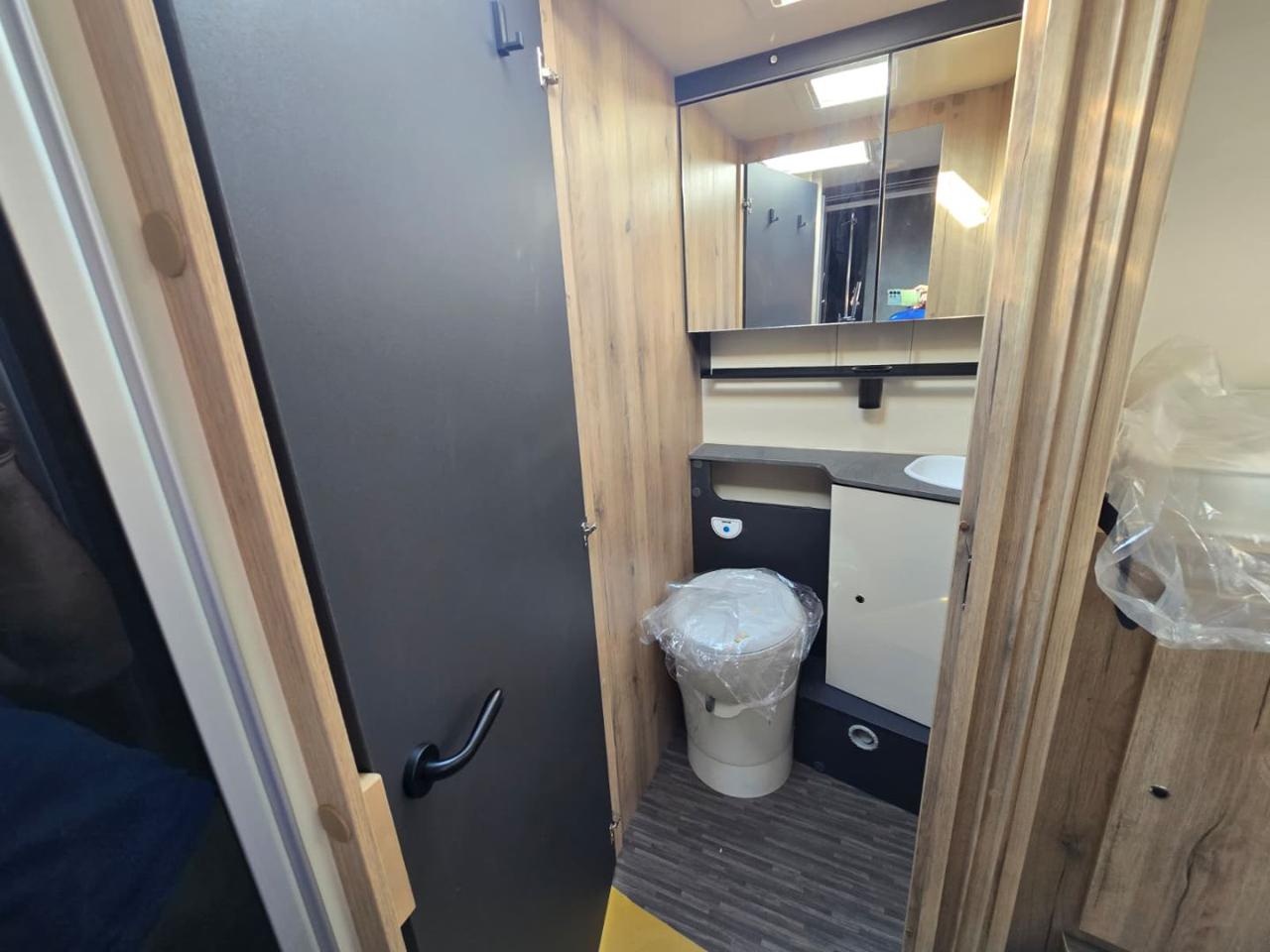 ELNAGH T-LOFT 530 - 17