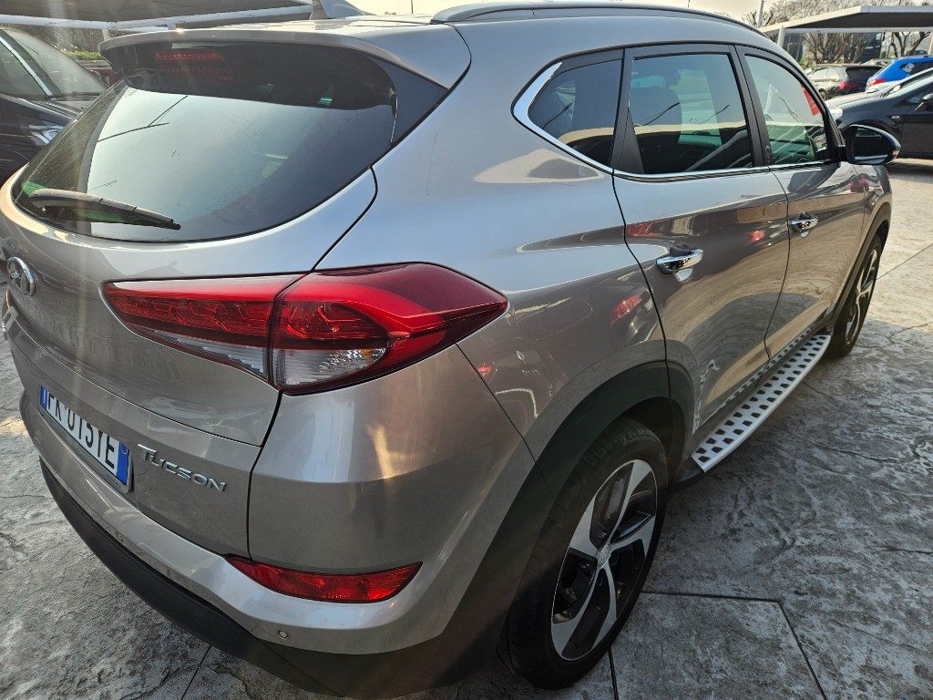 HYUNDAI Tucson 1.7 CRDi XPossible - 6