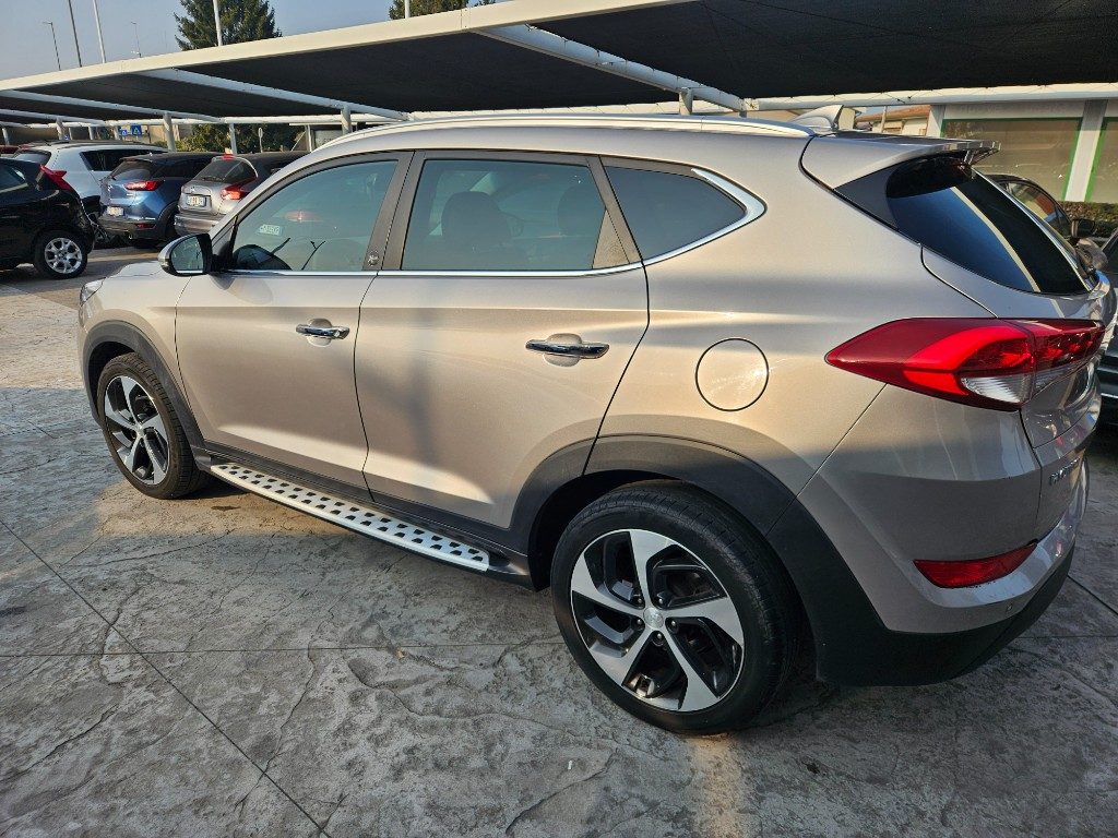 HYUNDAI Tucson 1.7 CRDi XPossible - 9