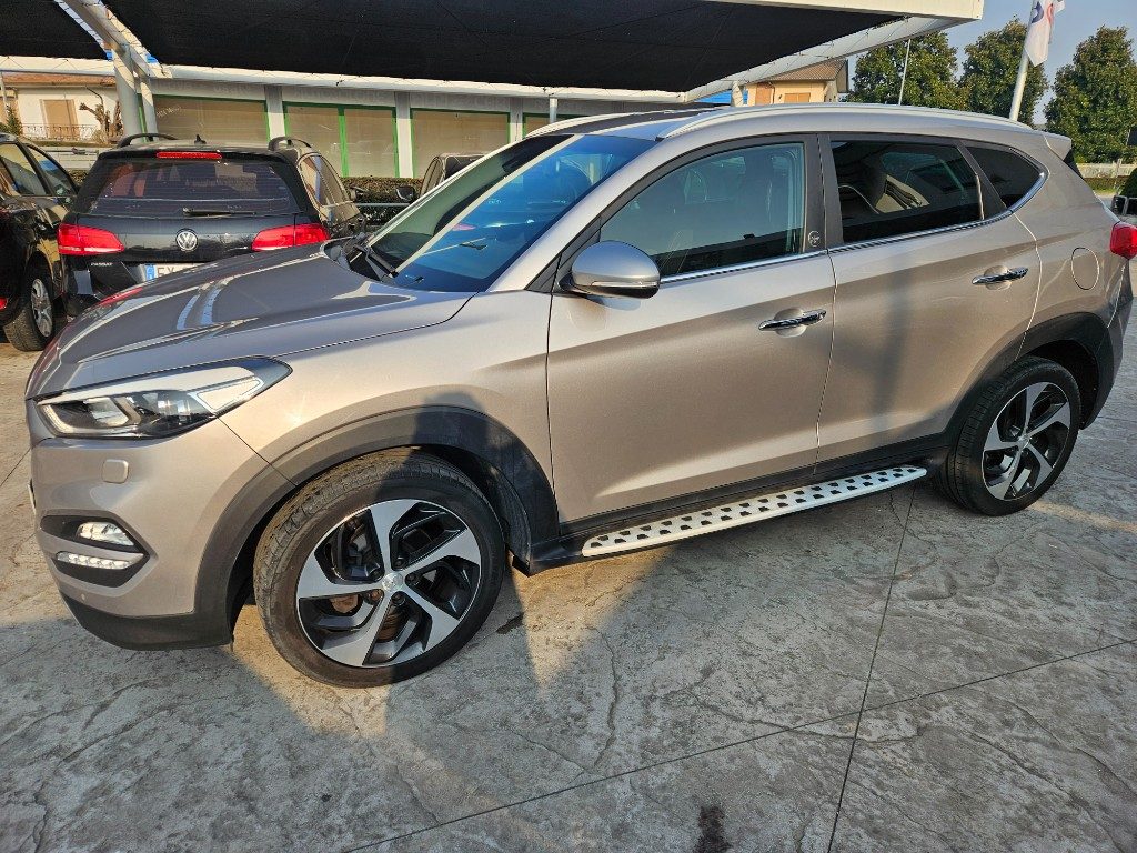 HYUNDAI Tucson 1.7 CRDi XPossible - 11
