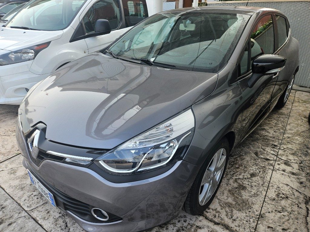RENAULT Clio 1.2 75CV 5 porte Wave - 2