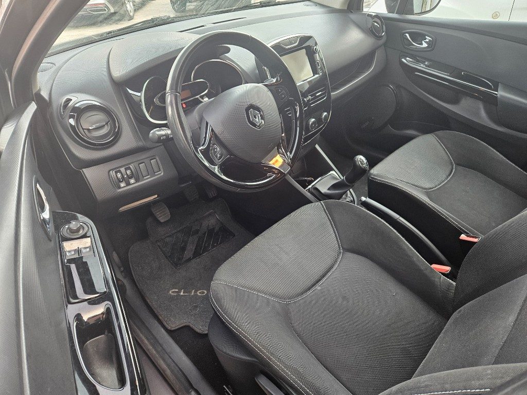 RENAULT Clio 1.2 75CV 5 porte Wave - 3
