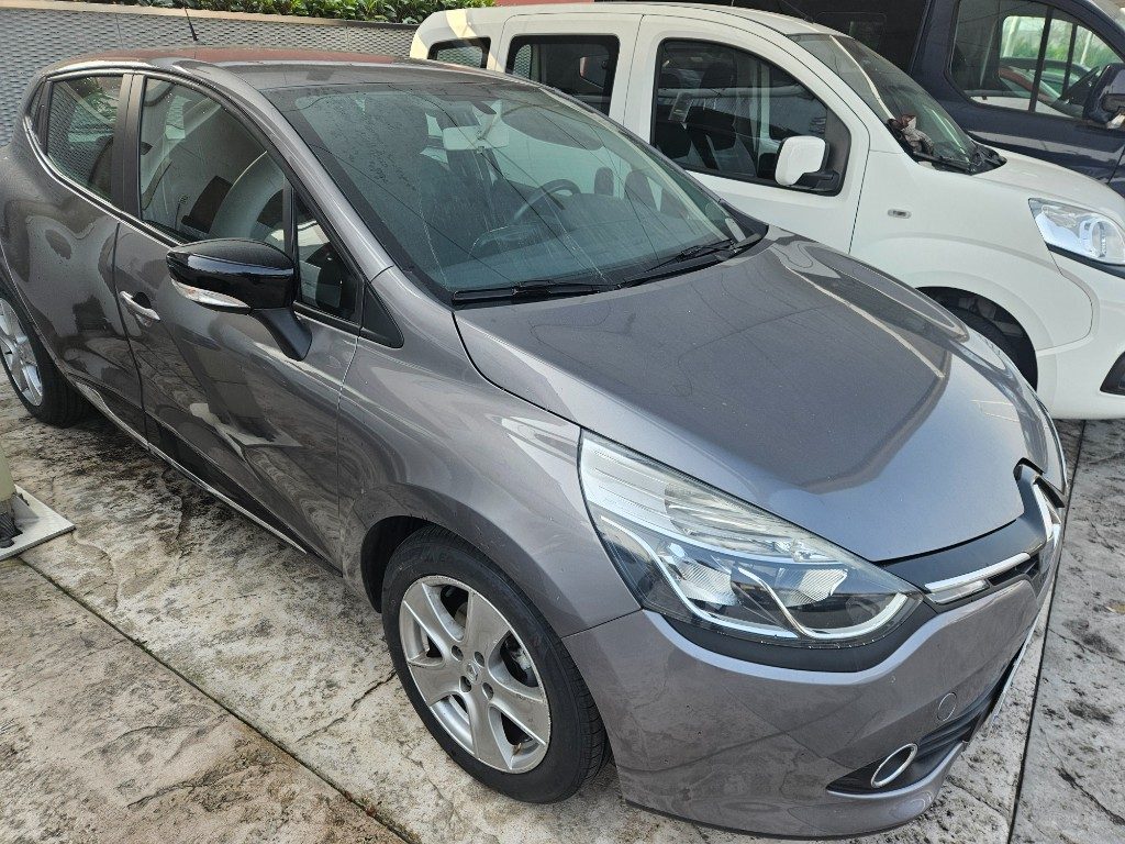 RENAULT Clio 1.2 75CV 5 porte Wave - 7