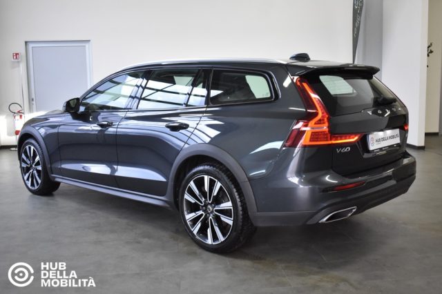 VOLVO V60 CROSS COUNTRY D4 AWD GEARTRONIC PRO - foto 6