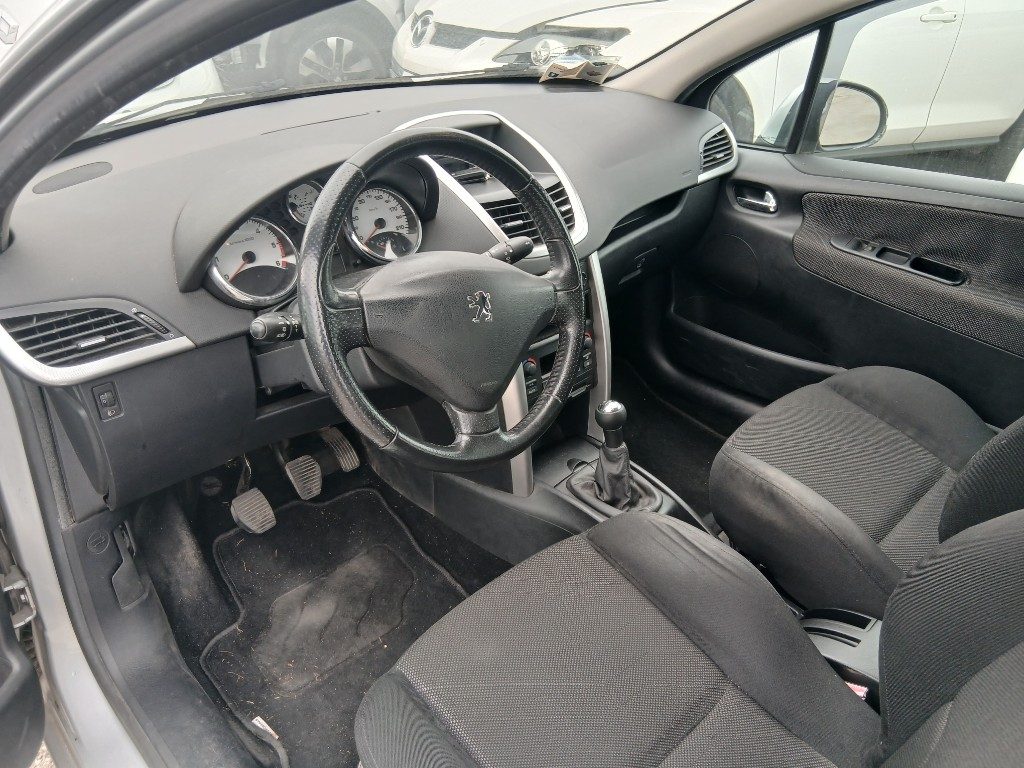 Immagine di PEUGEOT 207 1.6 HDi 110CV 3p. del 07/2006 km 214204