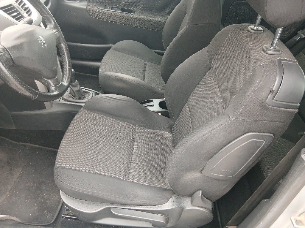 Immagine di PEUGEOT 207 1.6 HDi 110CV 3p. del 07/2006 km 214204