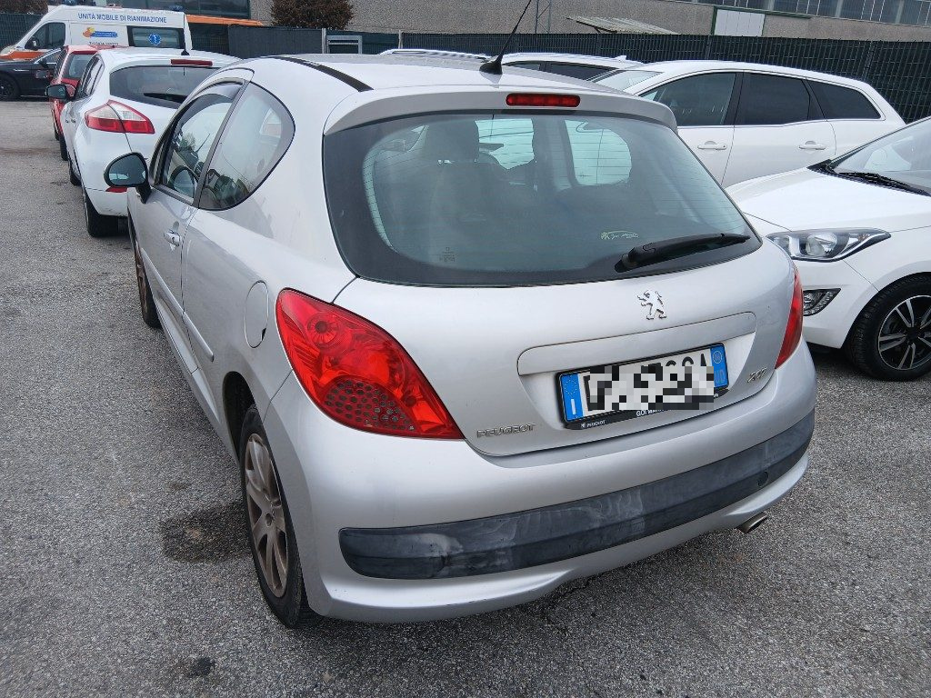 Immagine di PEUGEOT 207 1.6 HDi 110CV 3p. del 07/2006 km 214204