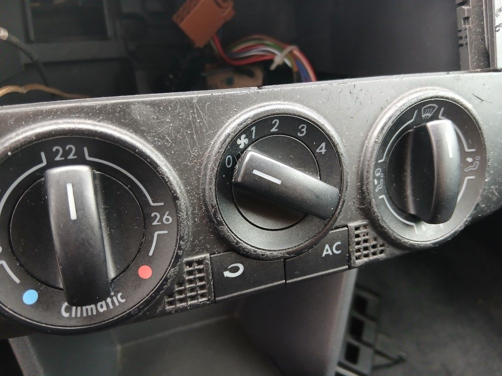 Immagine di VOLKSWAGEN Polo 1.4/80CV TDI 5p. del 03/2006 km 283070