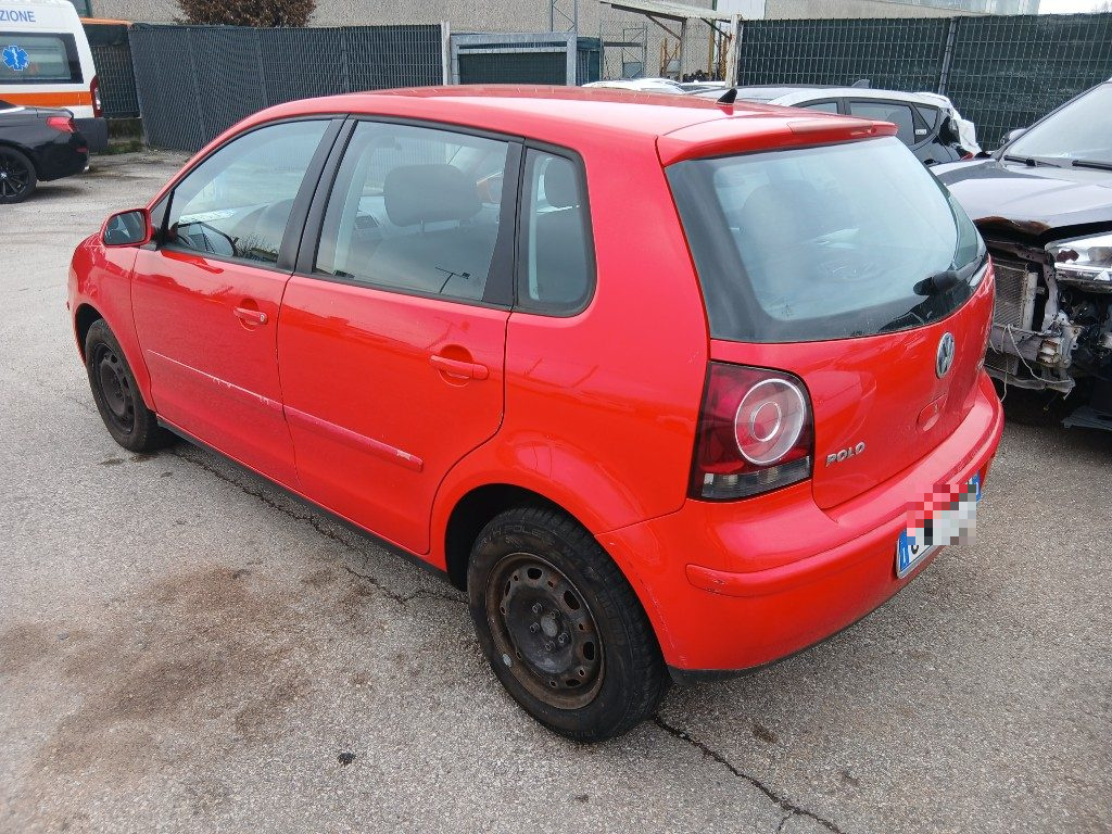 Immagine di VOLKSWAGEN Polo 1.4/80CV TDI 5p. del 03/2006 km 283070