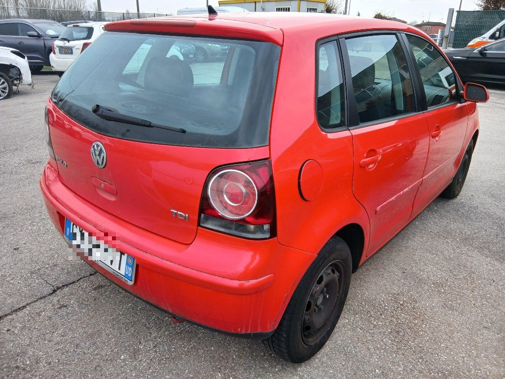 Immagine di VOLKSWAGEN Polo 1.4/80CV TDI 5p. del 03/2006 km 283070