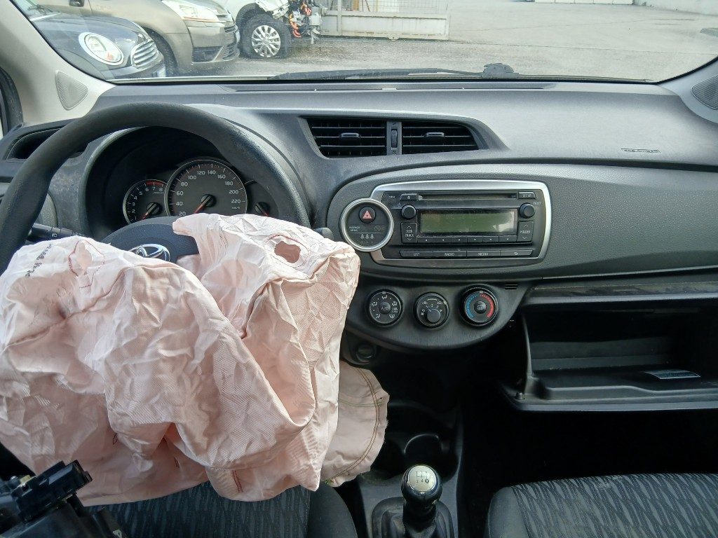 Immagine di TOYOTA Yaris 1.0 5 porte del 01/2013 km 142305