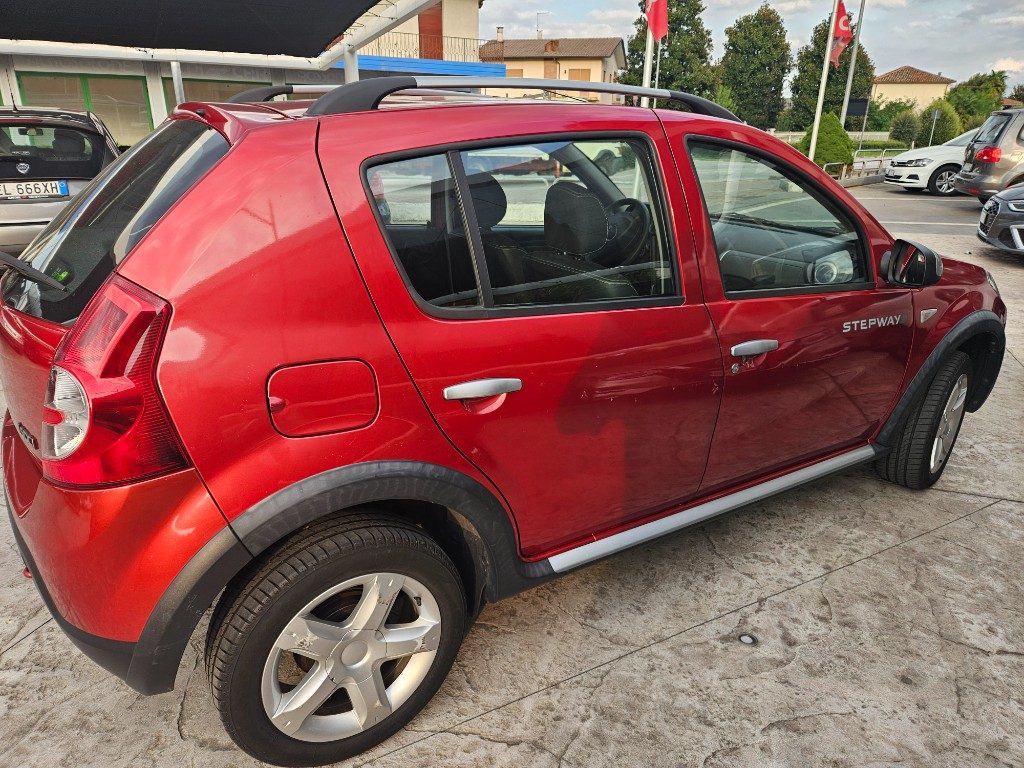 DACIA Sandero Stepway 1.5 dCi 90CV - 6