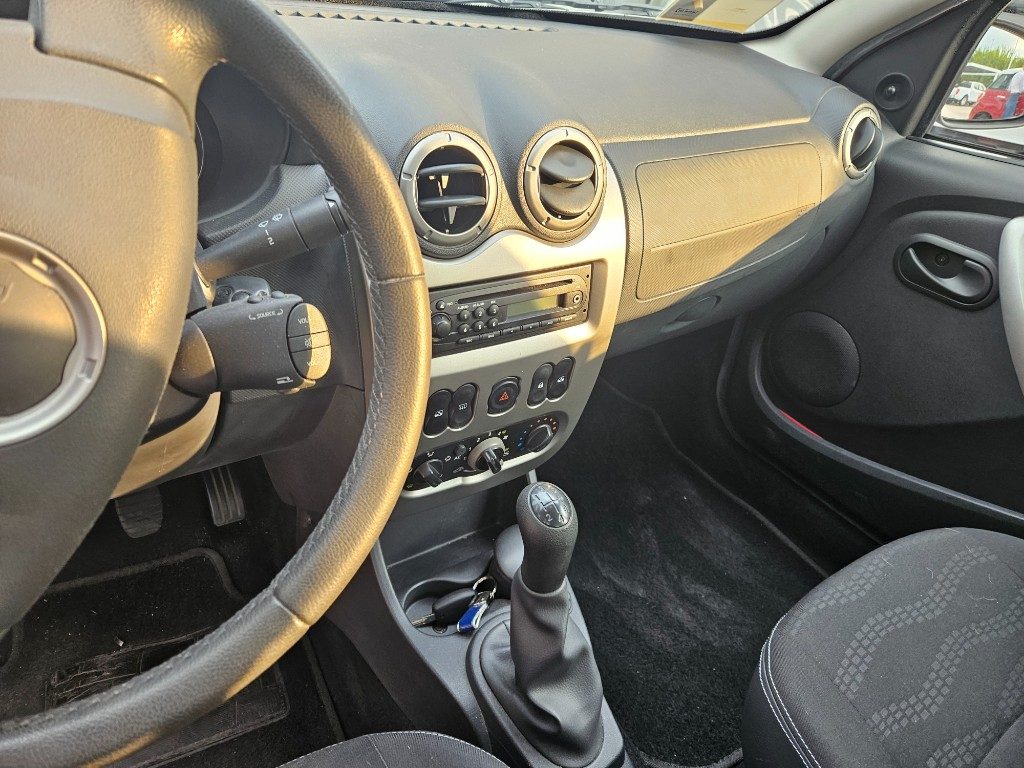 DACIA Sandero Stepway 1.5 dCi 90CV - 12