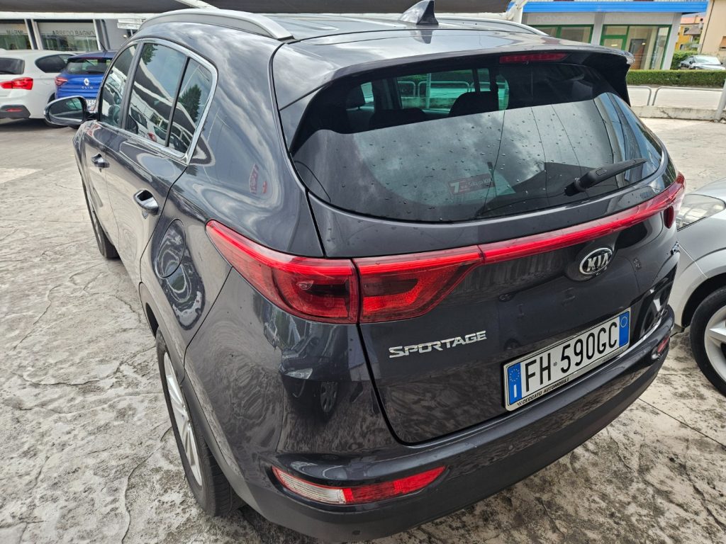 KIA Sportage 1.7 CRDI 2WD Cool - 12