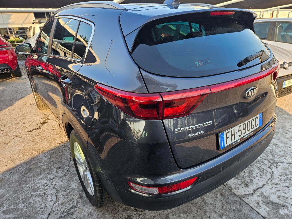 KIA Sportage 1.7 CRDI 2WD Cool - 3