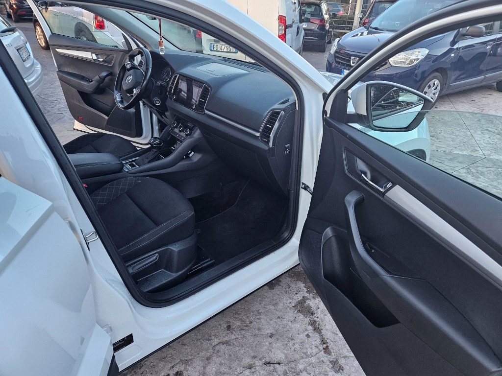 SKODA Karoq 2.0 TDI EVO SCR 4x4 DSG Executive - 18
