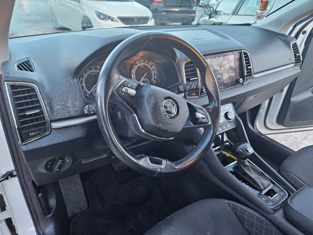 SKODA Karoq 2.0 TDI EVO SCR 4x4 DSG Executive - 25