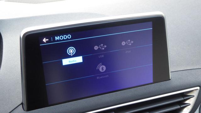 PEUGEOT 3008 BLUEHDI 120 S&S EAT6 ALLURE - foto 31