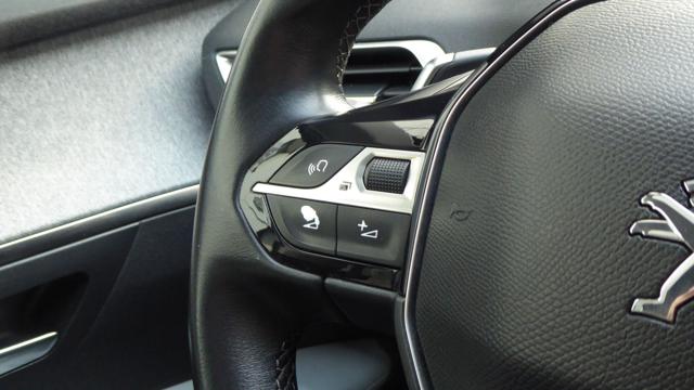 PEUGEOT 3008 BLUEHDI 120 S&S EAT6 ALLURE - foto 20