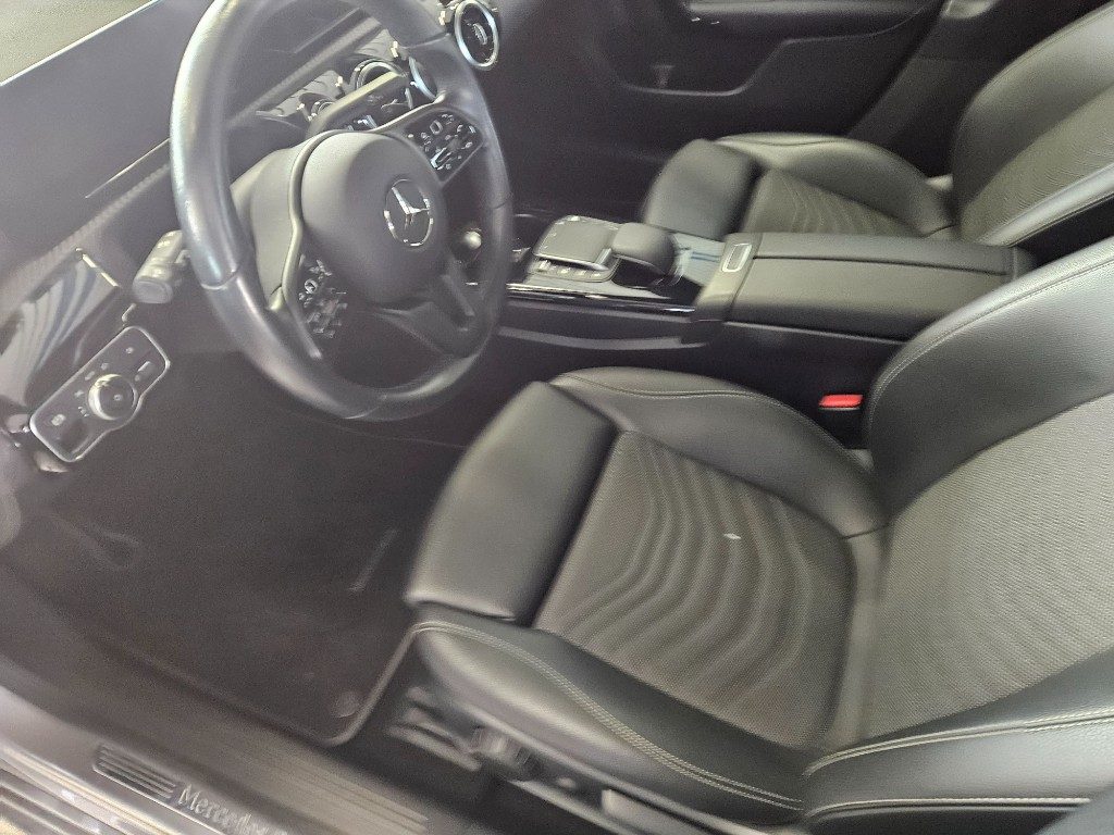 MERCEDES-BENZ A 180 d Automatic Premium - 8