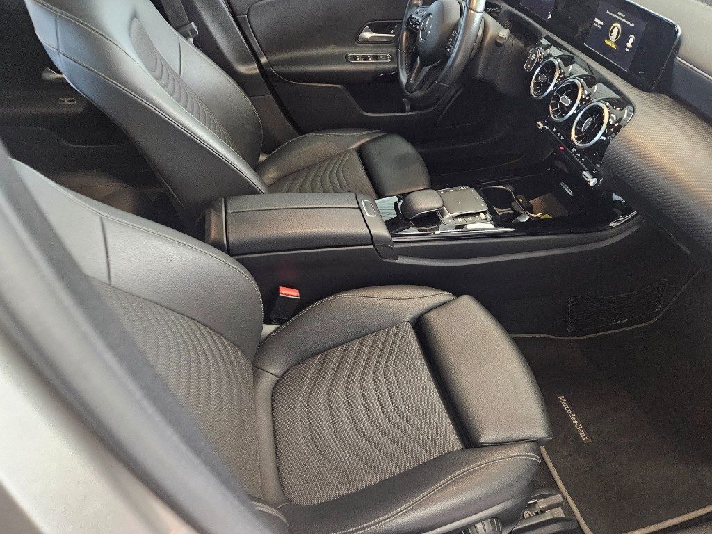 MERCEDES-BENZ A 180 d Automatic Premium - 14