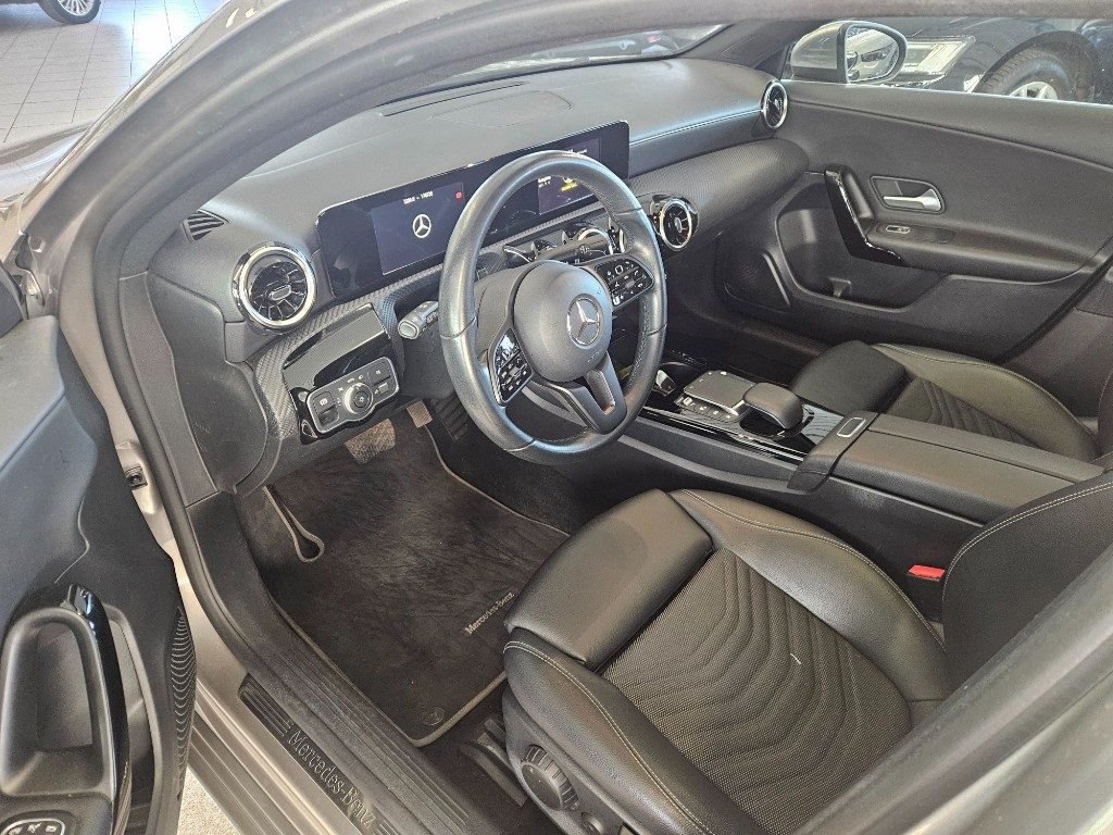 MERCEDES-BENZ A 180 d Automatic Premium - 22