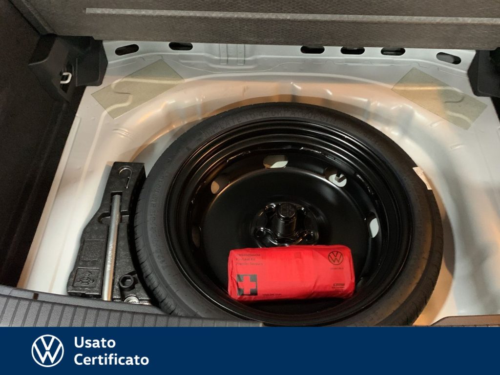 immagine km0 VOLKSWAGEN T-Roc 2.0 tdi r-line plus 150cv dsg