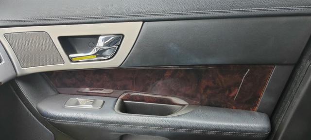 JAGUAR XF 2.7D V6 LUXURY - foto 23