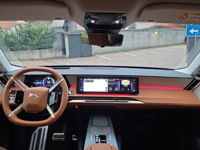DS AUTOMOBILES N°8 ÉTOILE FWD LONG RANGE 245 - foto 8