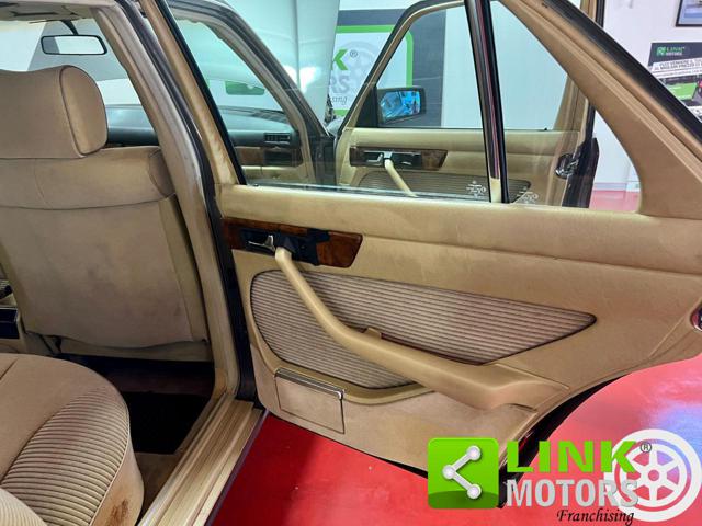 MERCEDES-BENZ 380 SE - foto 27