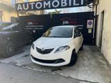 LANCIA Ypsilon 1.0 FireFly 5 porte S&S Hybrid Ecochic Silver
