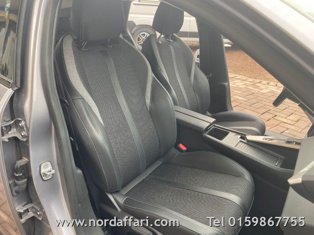 PEUGEOT 308 - foto: 9