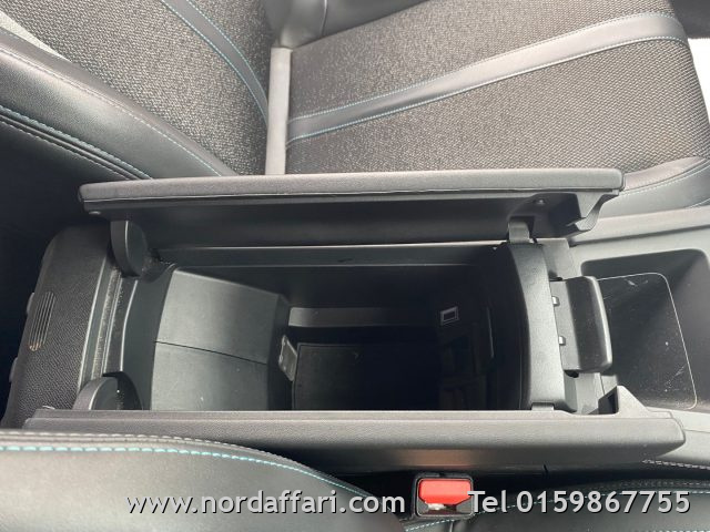 PEUGEOT 308 - foto: 6