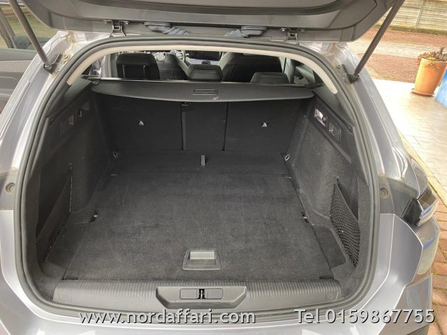 PEUGEOT 308 - foto: 4